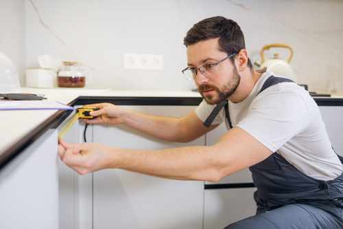 Measuring a kitchen cutout Measuring a kitchen cutout
